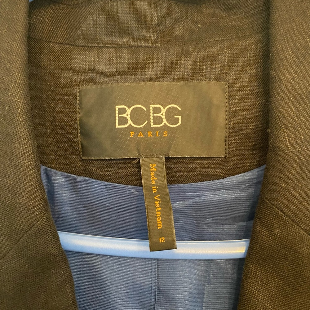 Womens BCBG linen blazer - size 12